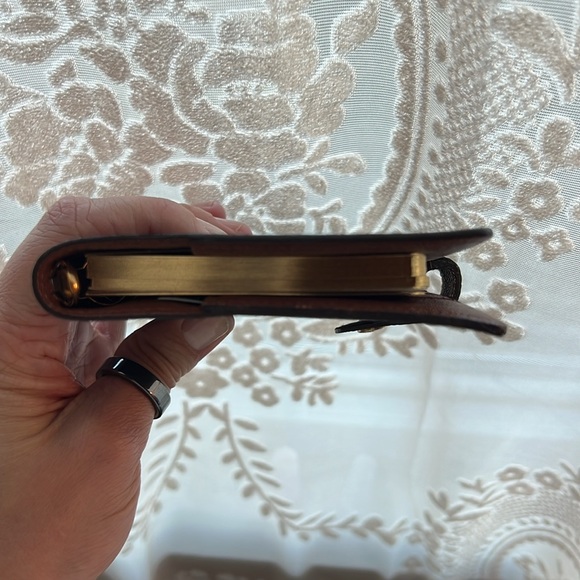 Louis Vuitton Agenda - Picture 5 of 10